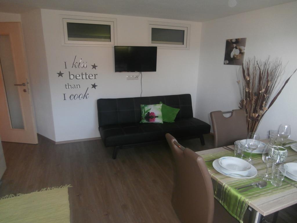 Ferienwohnung Landhaus Claudia Zell am Ziller Zimmer foto