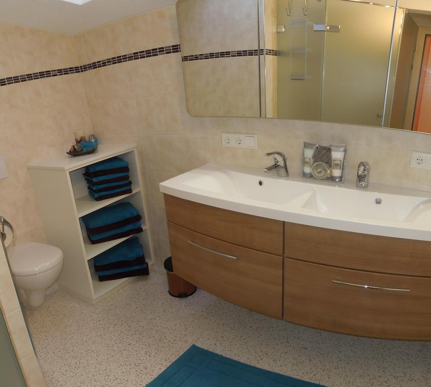 Ferienwohnung Landhaus Claudia Zell am Ziller Zimmer foto